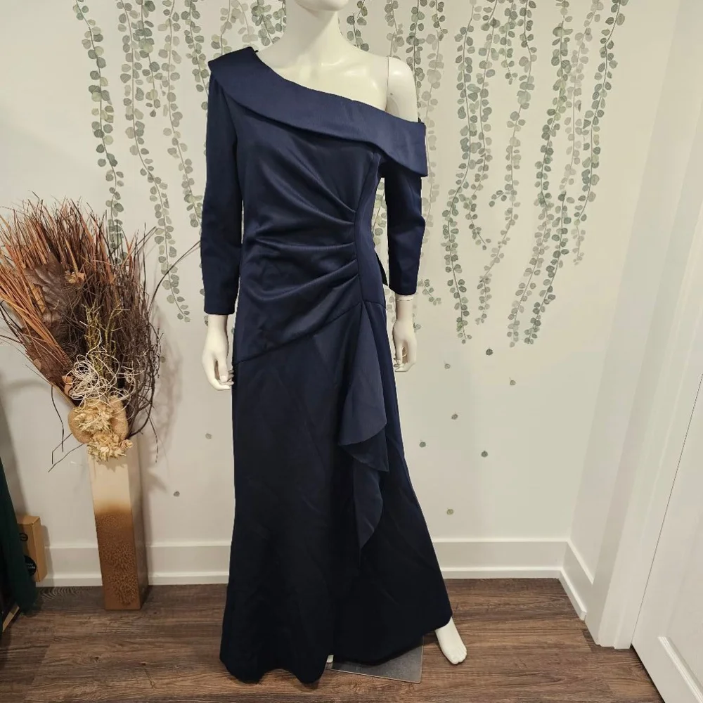 XCAPE Stretch Scuba Crepe Off-the-Shoulder Long Sleeve Mermaid Gown Navy, 16 - Picture 3 of 12